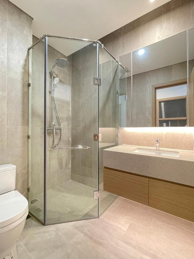Hana Housing - Lancaster Luminaire *