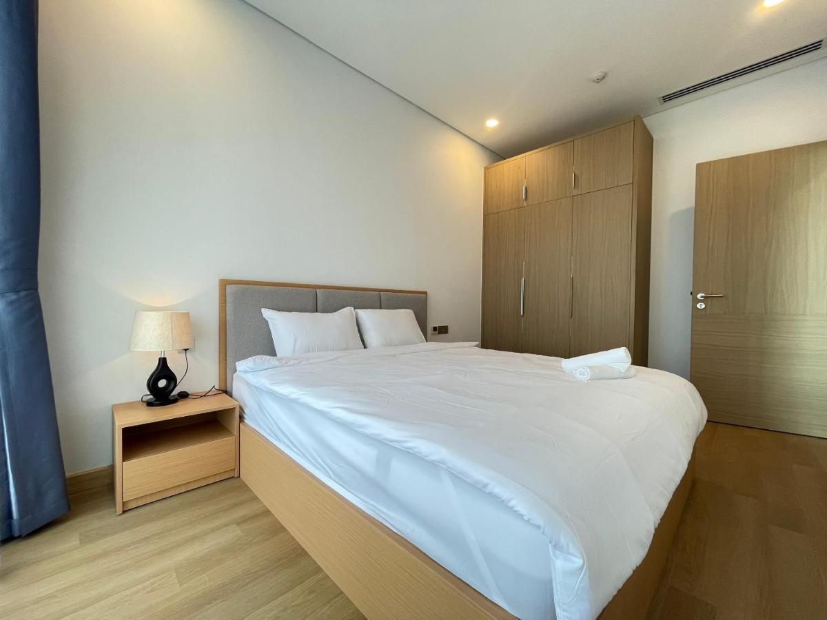 Hana Housing - Lancaster Luminaire Hanoi